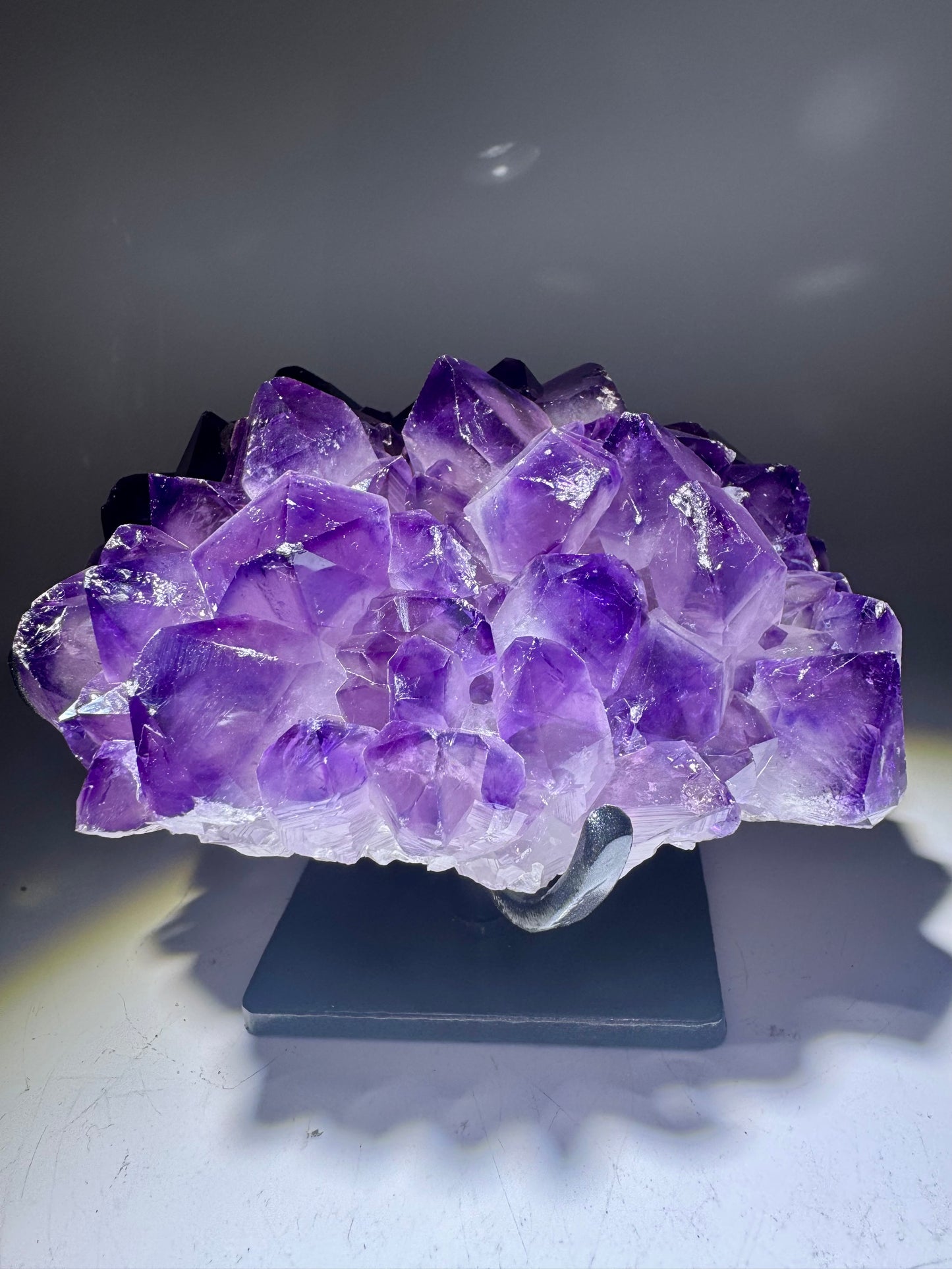 Amethyststufe 12,3 cm – Dunkelviolette Spitzen aus Uruguay Premium Qualität