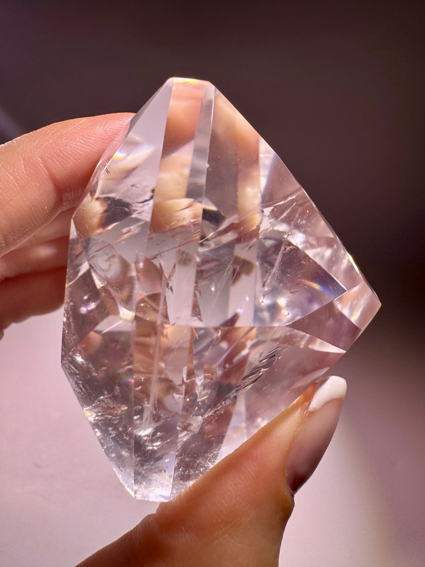 Facettierter Bergkristall 6.4 cm – extra klar, High-End Diamantschliff aus Brasilien