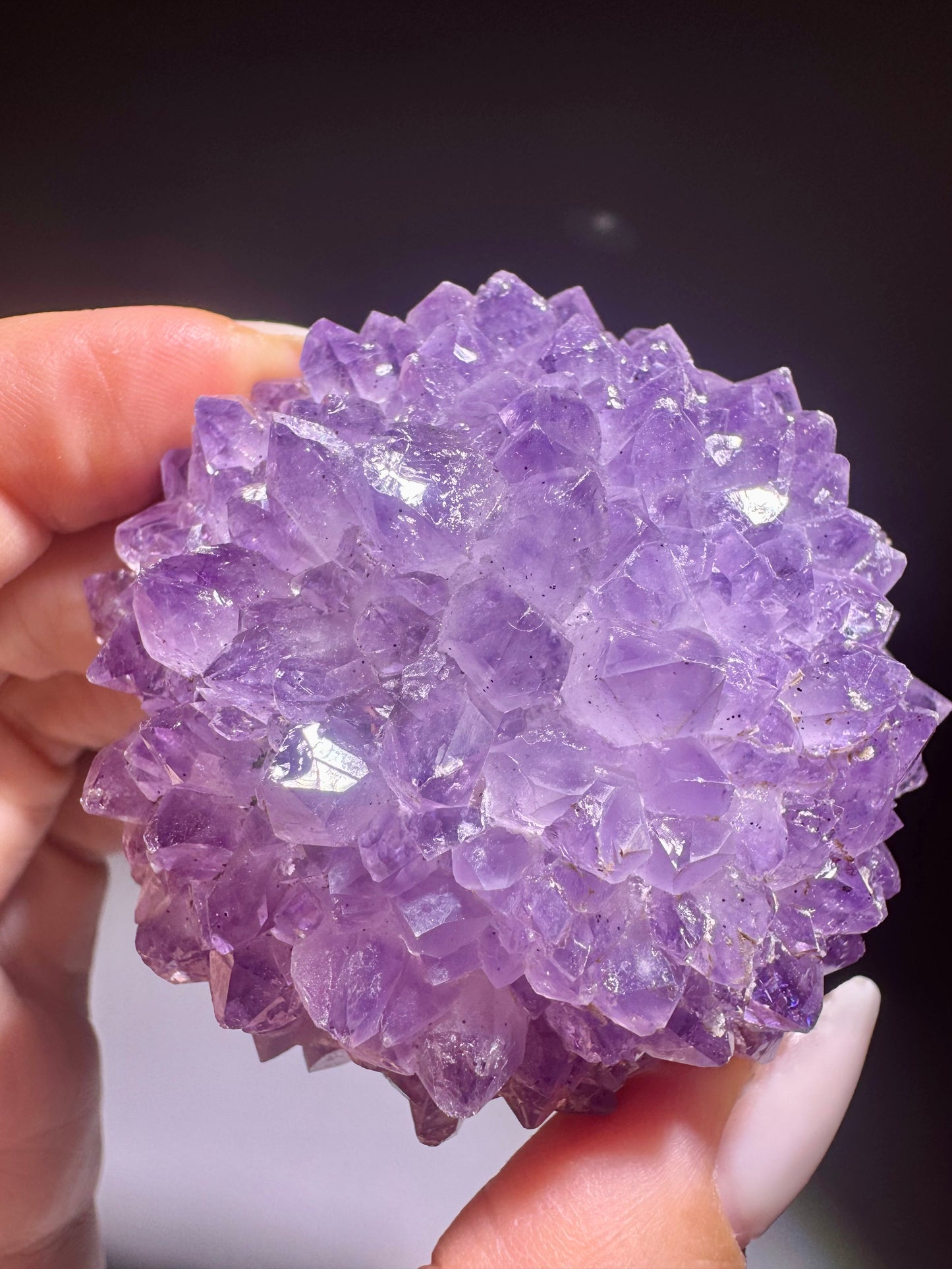 Bezaubernde Amethystblüte Lavendel 5,5 cm – Symmetrisches Naturwunder