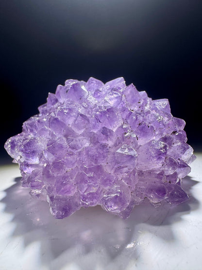 Bezaubernde Amethystblüte Lavendel 5,5 cm – Symmetrisches Naturwunder