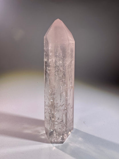 Pink-Lithium Kristall 14 cm mit Phantomen – 222 g – ultraklar & seltene Museumsqualität aus Brasilien