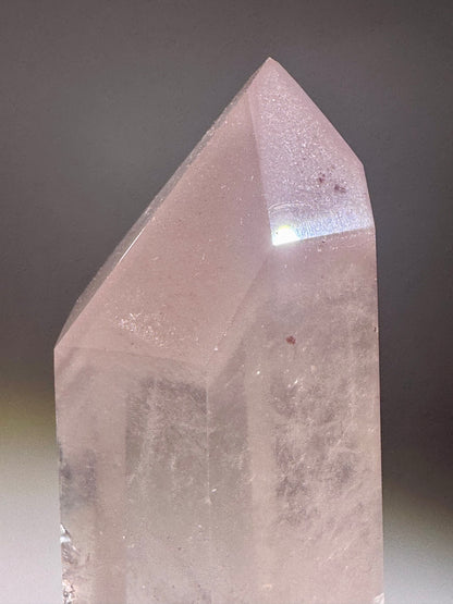 Pink-Lithium Kristall 14 cm mit Phantomen – 222 g – ultraklar & seltene Museumsqualität aus Brasilien