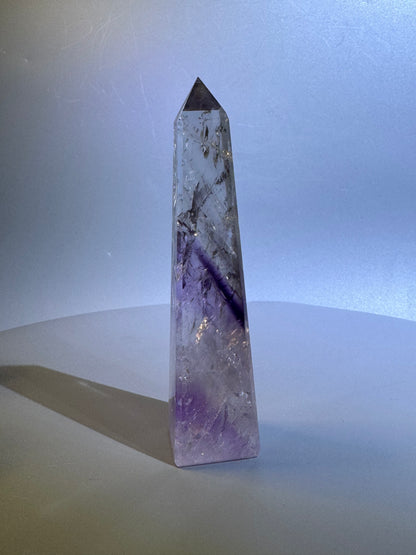 Exklusive Phantom Amethyst Spitze – 11.3 cm, 1A-Qualität