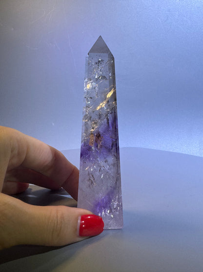 Exklusive Phantom Amethyst Spitze – 11.3 cm, 1A-Qualität