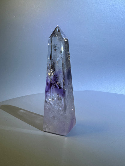 Exklusive Phantom Amethyst Spitze – 11.2 cm, 1A-Qualität