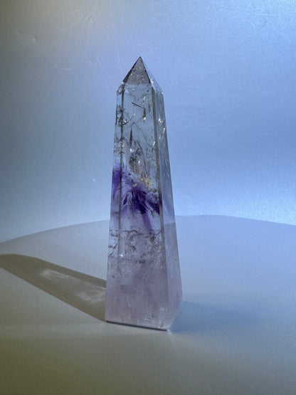 Exklusive Phantom Amethyst Spitze – 11.2 cm, 1A-Qualität