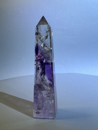Bezaubernde Phantom Amethyst Spitze – 10.7 cm, 1A-Qualität (extra klar)