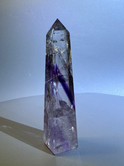 Bezaubernde Phantom Amethyst Spitze – 10.7 cm, 1A-Qualität (extra klar)