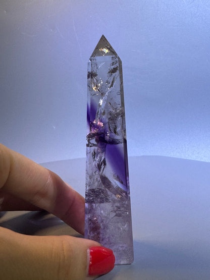 Bezaubernde Phantom Amethyst Spitze – 10.7 cm, 1A-Qualität (extra klar)