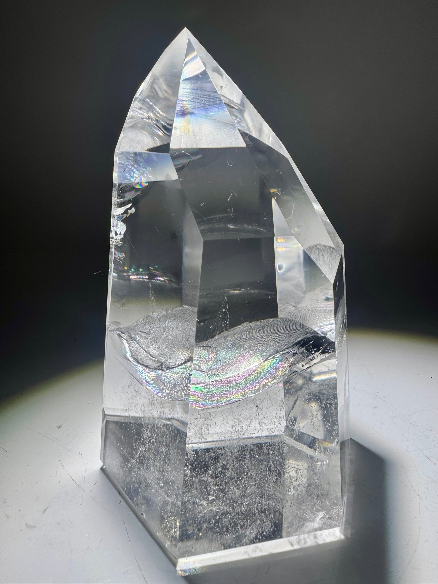 Lemurian Kristallspitze 12,6 cm – 815 g 🌈 Extra klar mit Regenboge