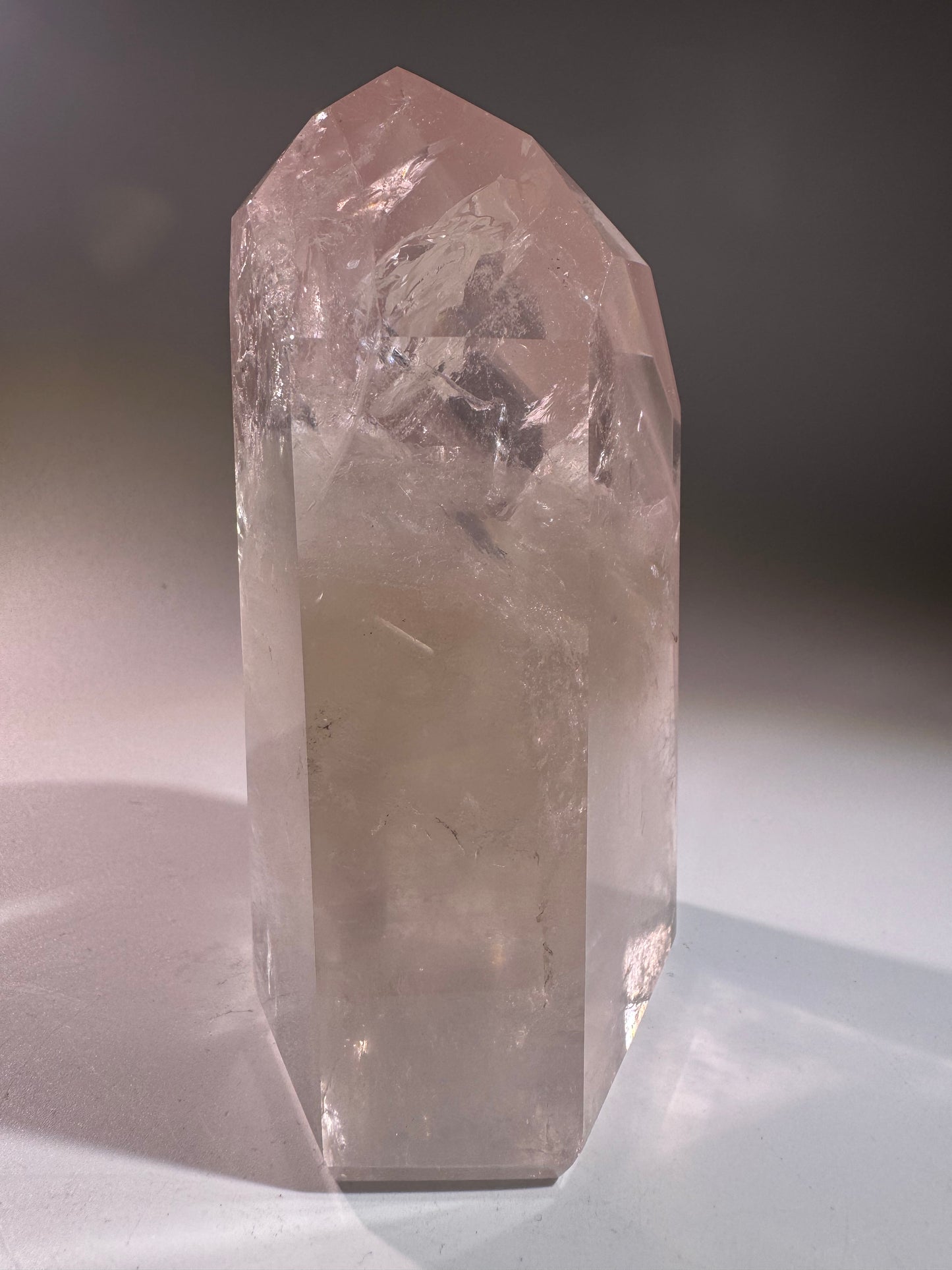 Pink Lithium Phantom Kristall 11,6 cm – Seltenes Einzelstück in Museumsqualität (614 g)