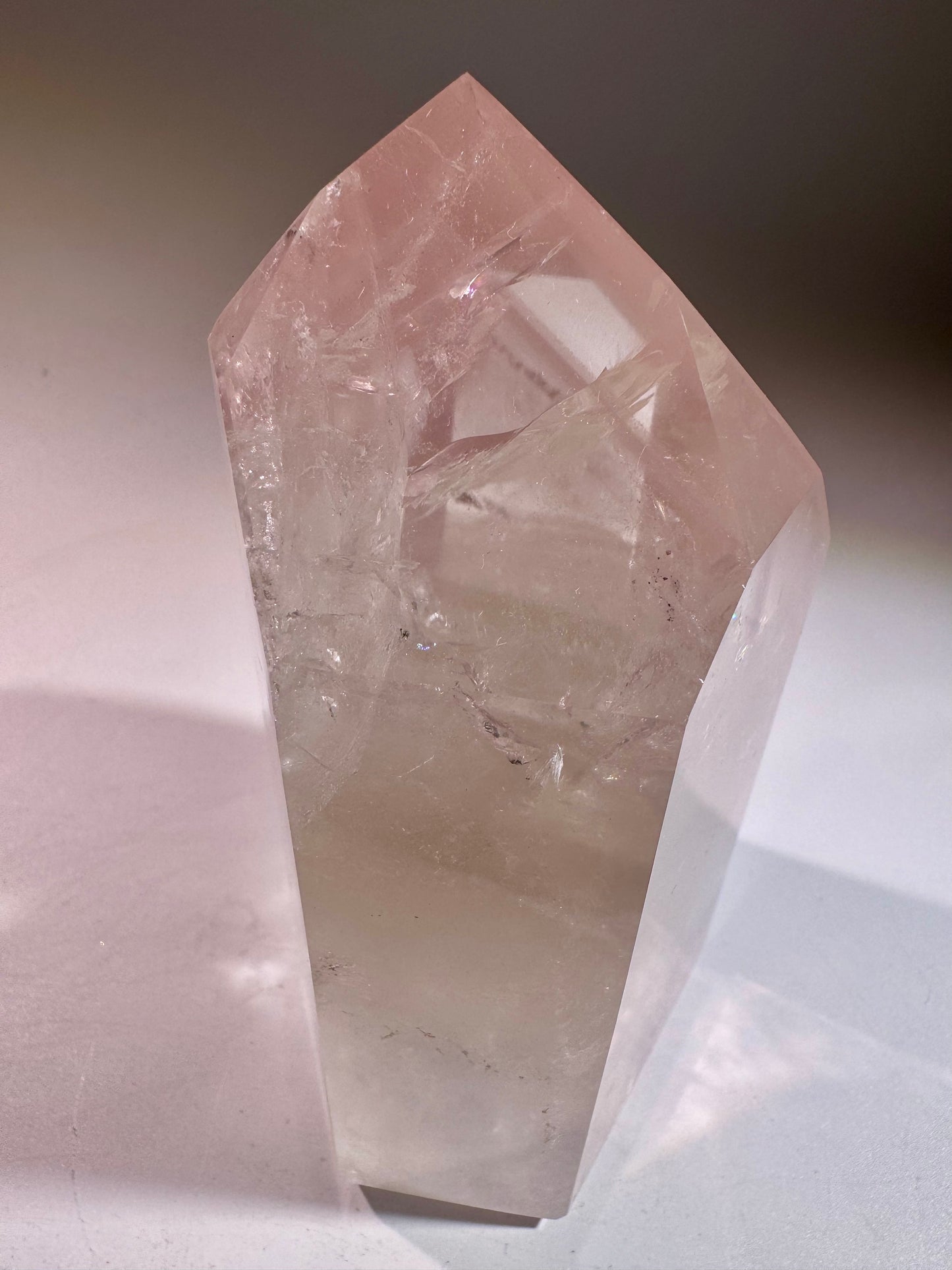 Pink Lithium Phantom Kristall 11,6 cm – Seltenes Einzelstück in Museumsqualität (614 g)
