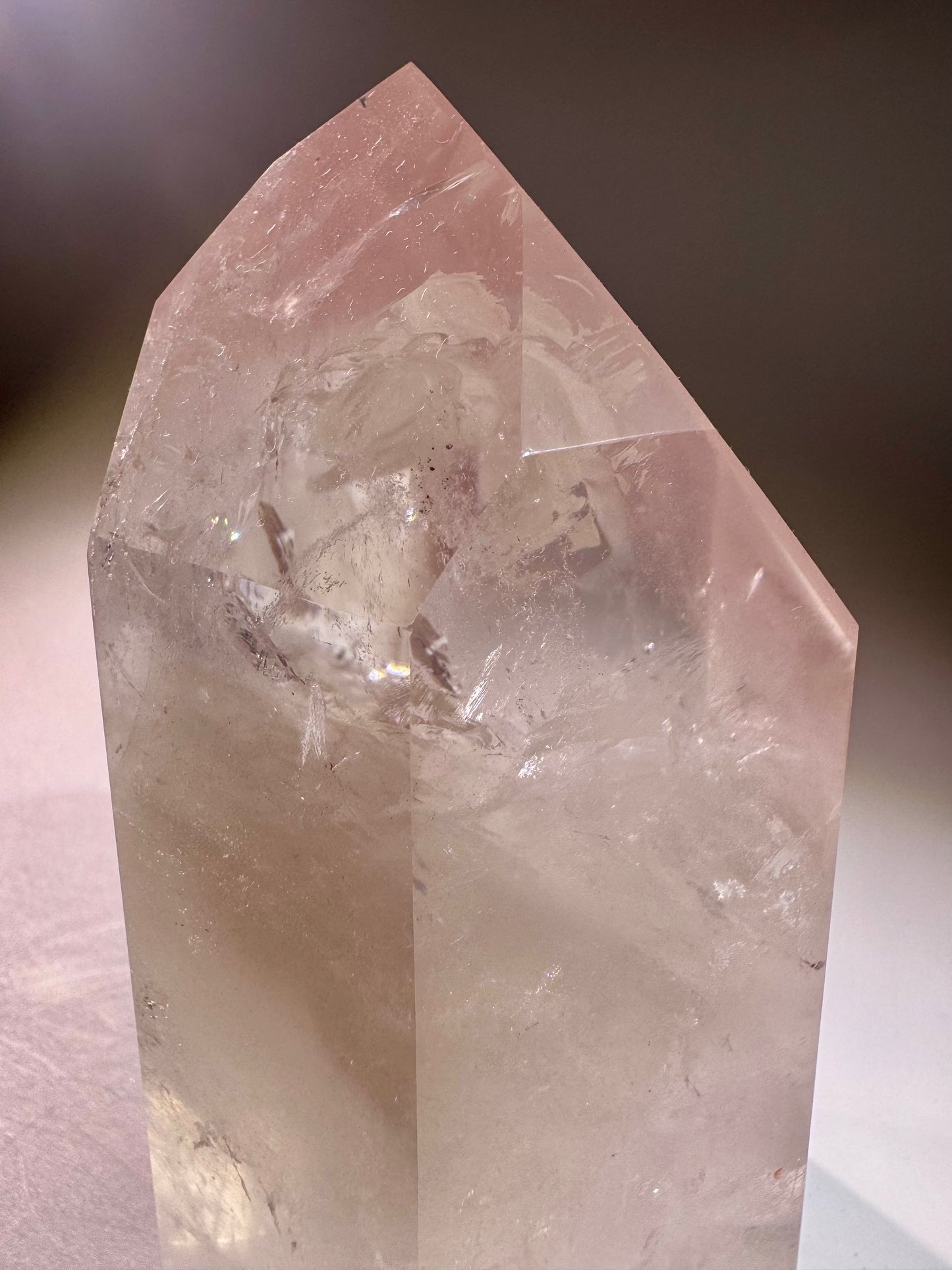 Pink Lithium Phantom Kristall 11,6 cm – Seltenes Einzelstück in Museumsqualität (614 g)