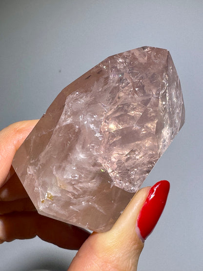 Klare Rosenquarz Spitze 💕- 5.2cm, 135g