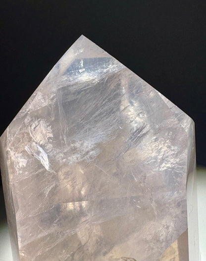 Klare Rosenquarz Spitze 🩰 - 8.5cm, 284g