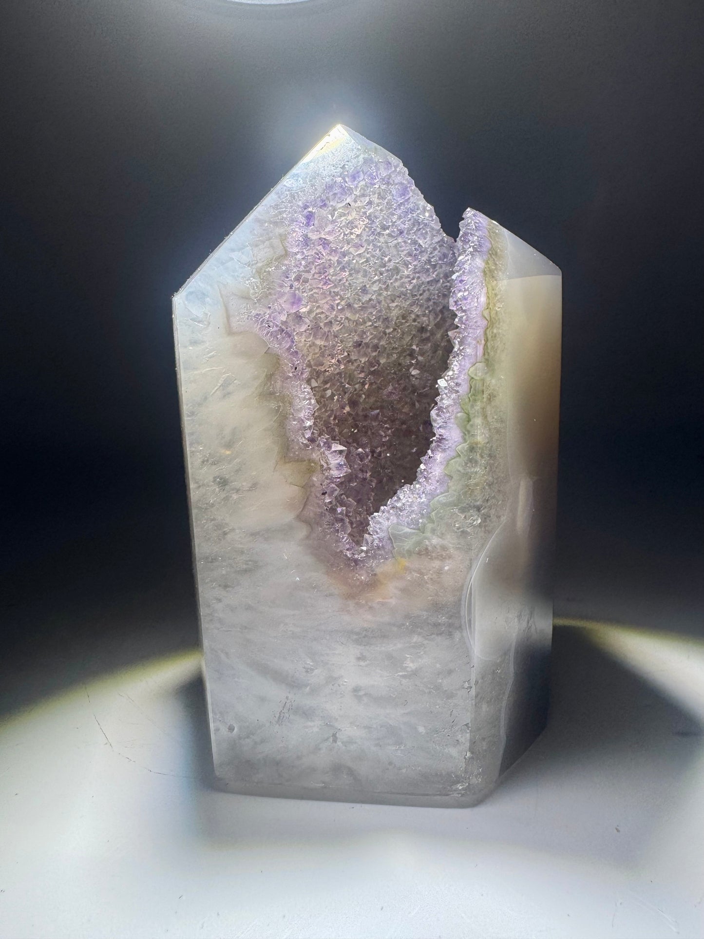 Achatspitze mit Amethyst 9.8 cm – Zarte Fliedertöne aus Brasilien ✨