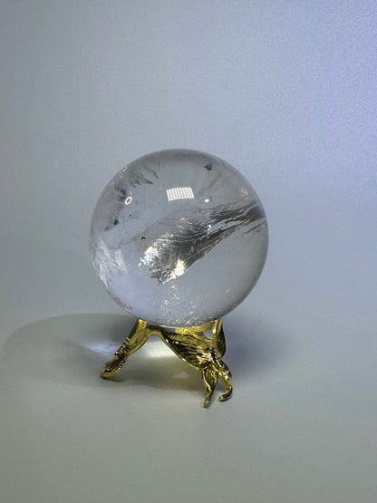 Sphère de cristal de roche très claire - 5,2 cm, 215 g