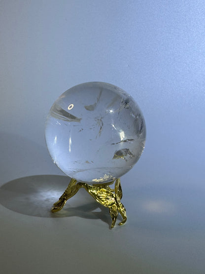 Sphère de cristal de roche très claire - 5,2 cm, 215 g