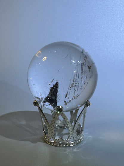 Sphère de cristal de roche très claire - 5,2 cm, 213 g