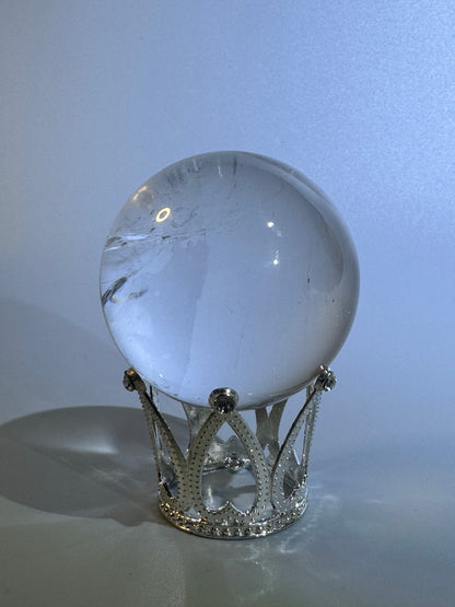 Sphère de cristal de roche très claire - 5,2 cm, 213 g