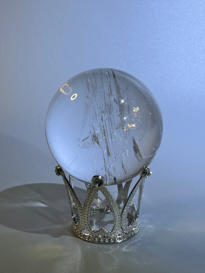 Sphère de cristal de roche très claire - 5,2 cm, 213 g