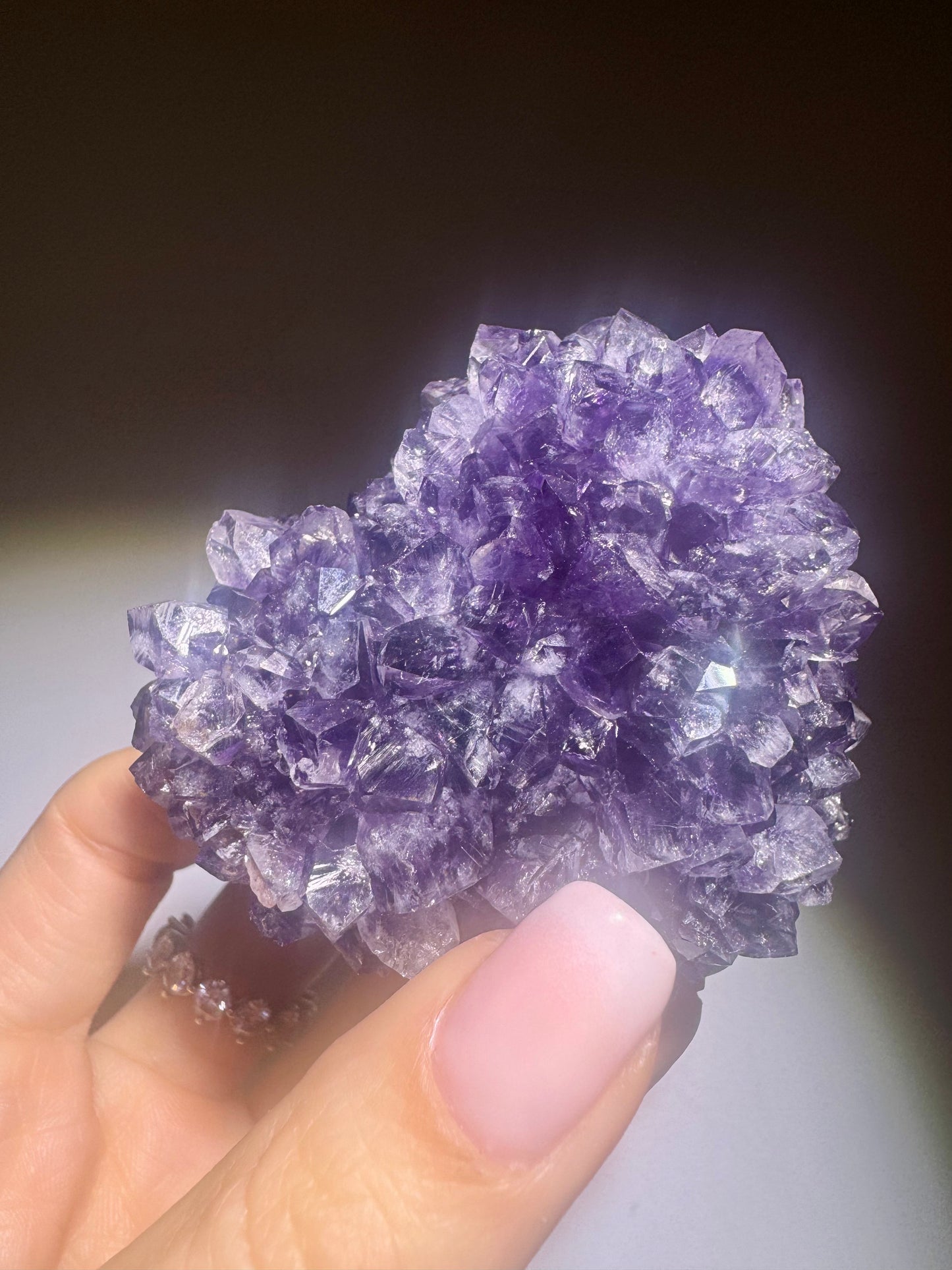 Sammler-Amethyst 7x5.5 cm  – Natürliche Kristallblüte aus Uruguay