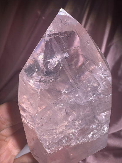 Seltene klare Rosenquarz Spitze 🎀 - 9cm, 220g