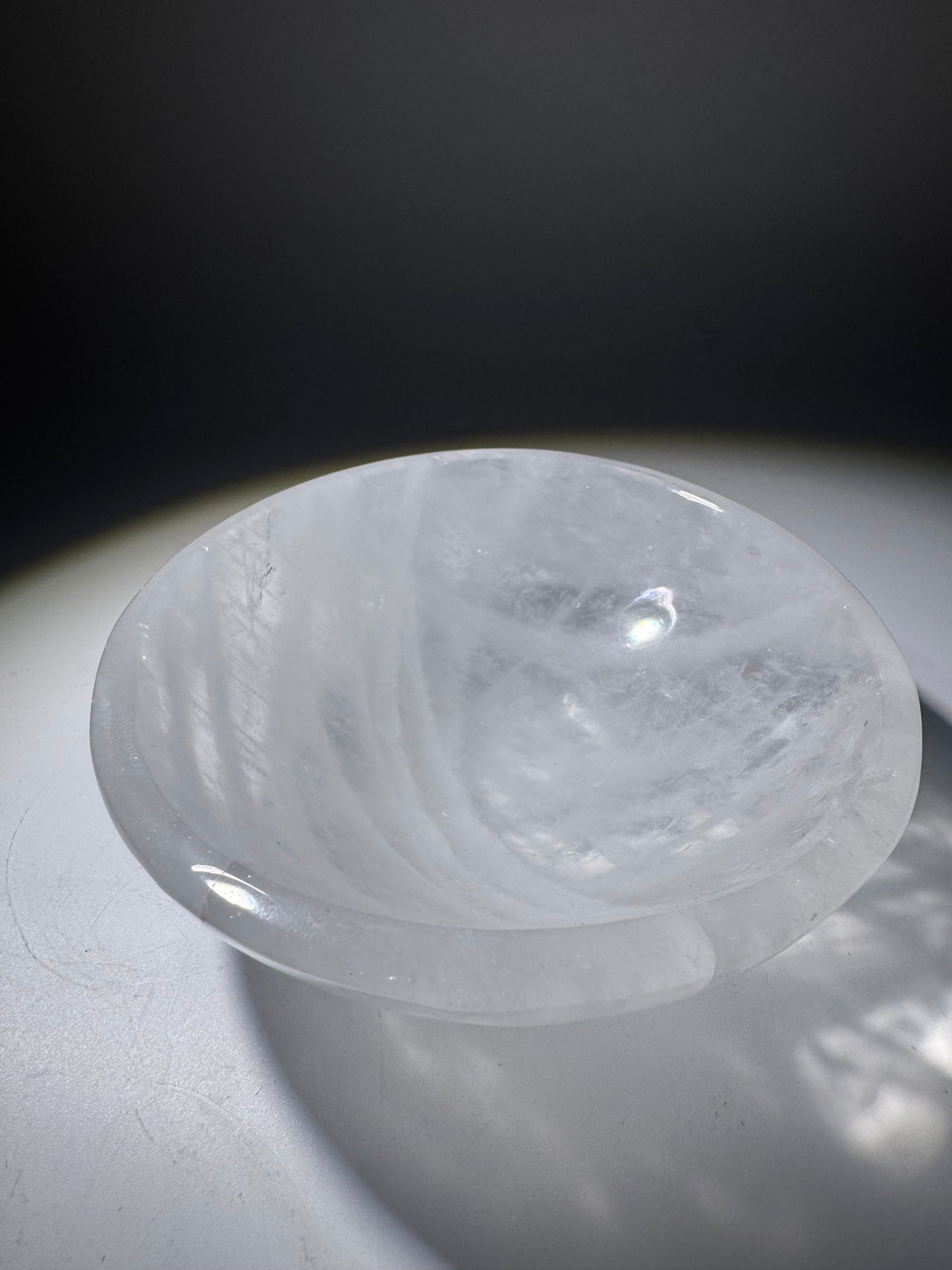 Bergkristall-Schale aus Brasilien – Handgeschliffene Quarz-Schale 11x3.5cm in Premiumqualität