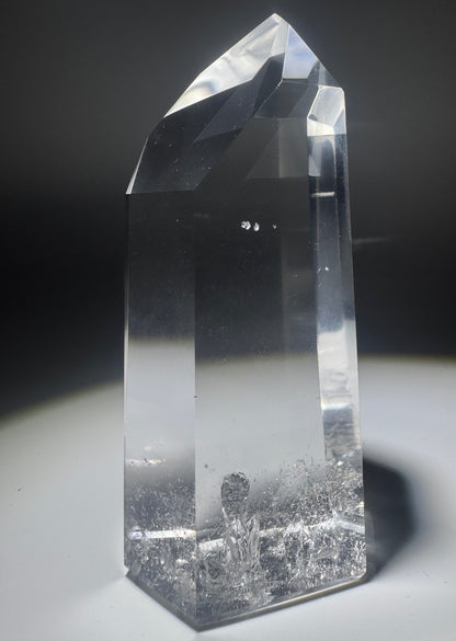 Ultraklare Lemurian Spitze 10,1 cm 267 g Bahia Brasilien