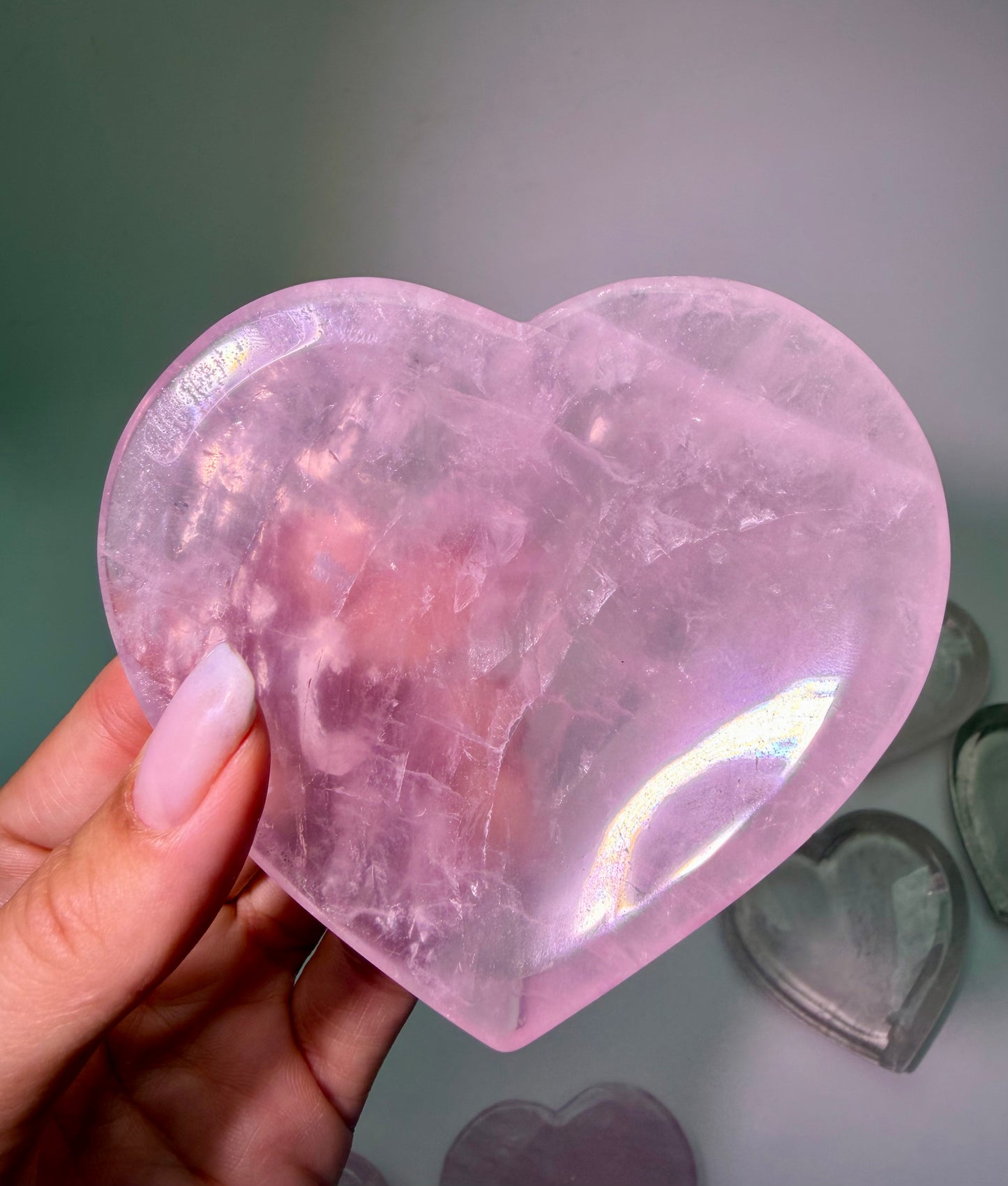 Herzschale aus Rosenquarz, Light Smoky oder Bergkristall • Handarbeit
