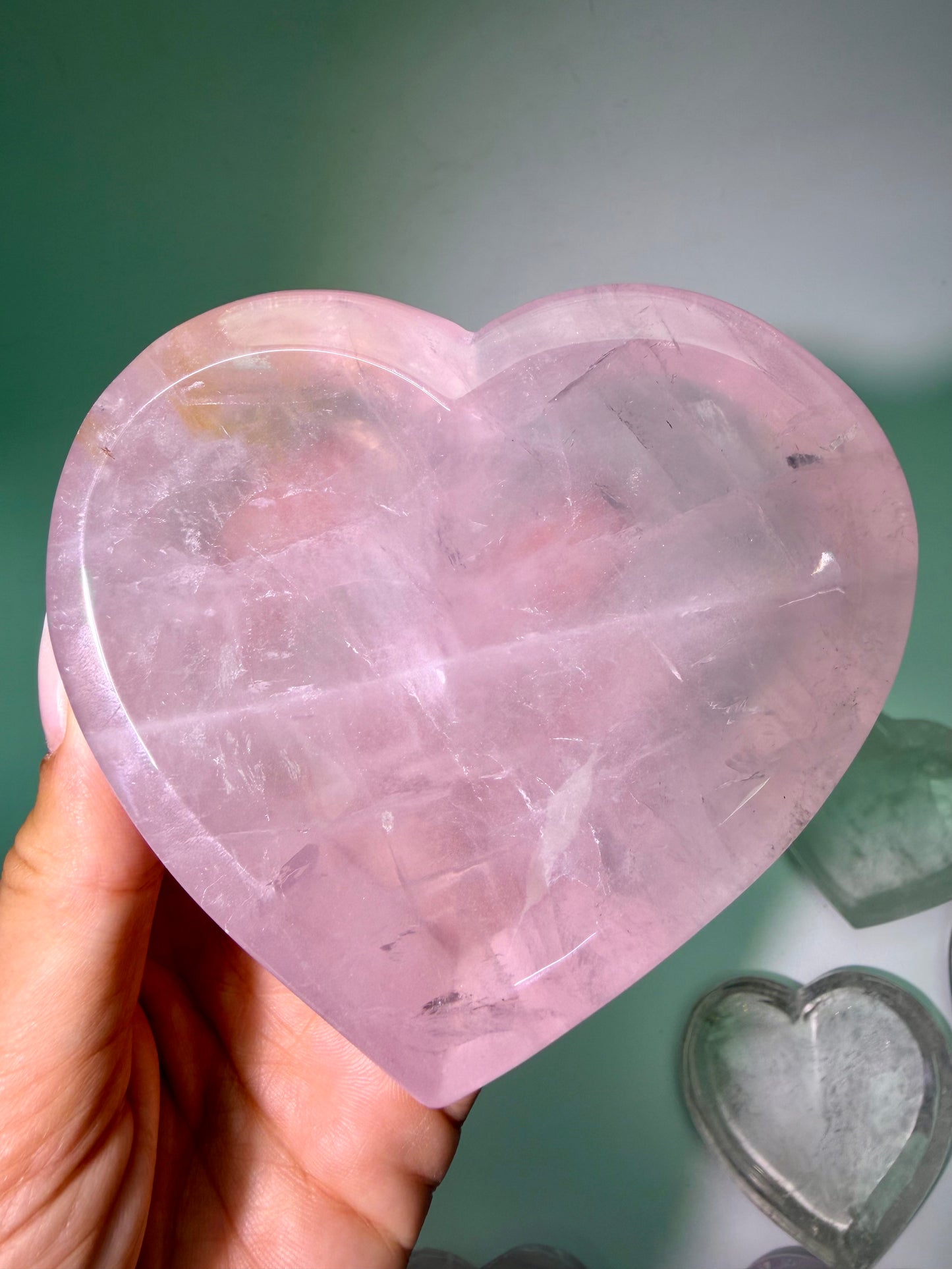 Herzschale aus Rosenquarz, Light Smoky oder Bergkristall • Handarbeit