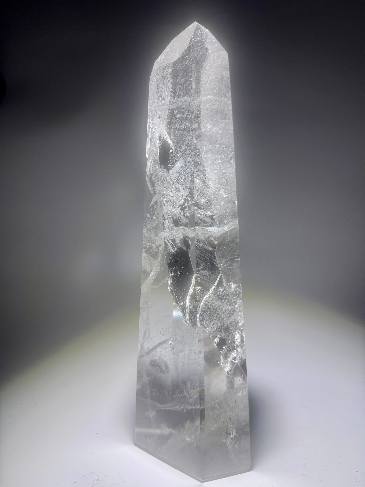 Lemurian Kristallspitze 27 cm – Extra klare Premium Qualität mit Regenbogen