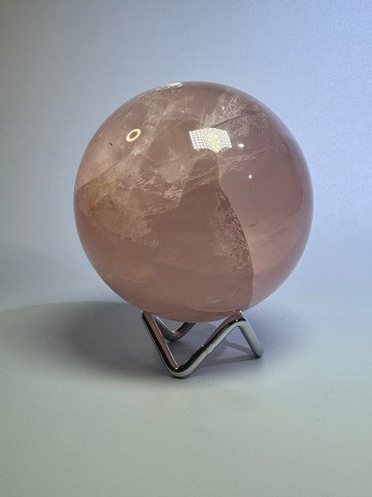Rosenquarz Kugel - 8.5cm, 900g