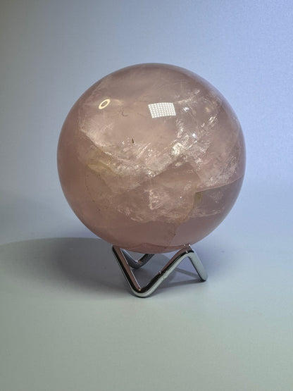 Rosenquarz Kugel - 8.5cm, 900g