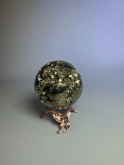 Pyrit Kugel (extra Glanz) - 5.2cm, 279g