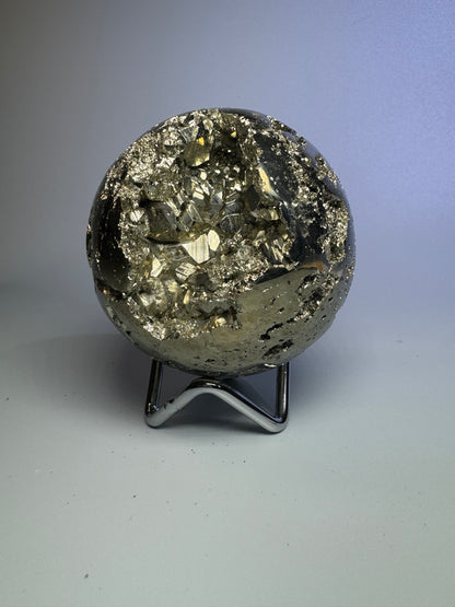 Pyrit Kugel (extra Goldglanz & grosse Kristallle) - 7.2cm, 817g