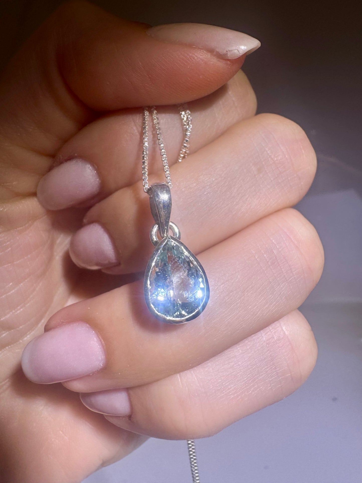 Eleganter Aquamarin Anhänger – Facettierte Klarheit in 925 Silber 💎 (Kopie)