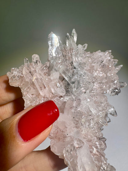 Grosser bezaubernder Pink Lemurian Cluster 💖 – klare, unzählige Spitzen