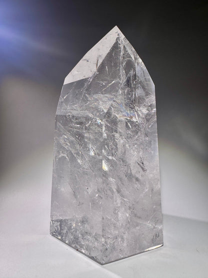Riesiger, extraklarer Bergkristall / Lemurian in Museumsqualität – 23,5 cm Spitze, 3,8 kg – 1A-Unikat aus Brasilien (kleiner Defekt)