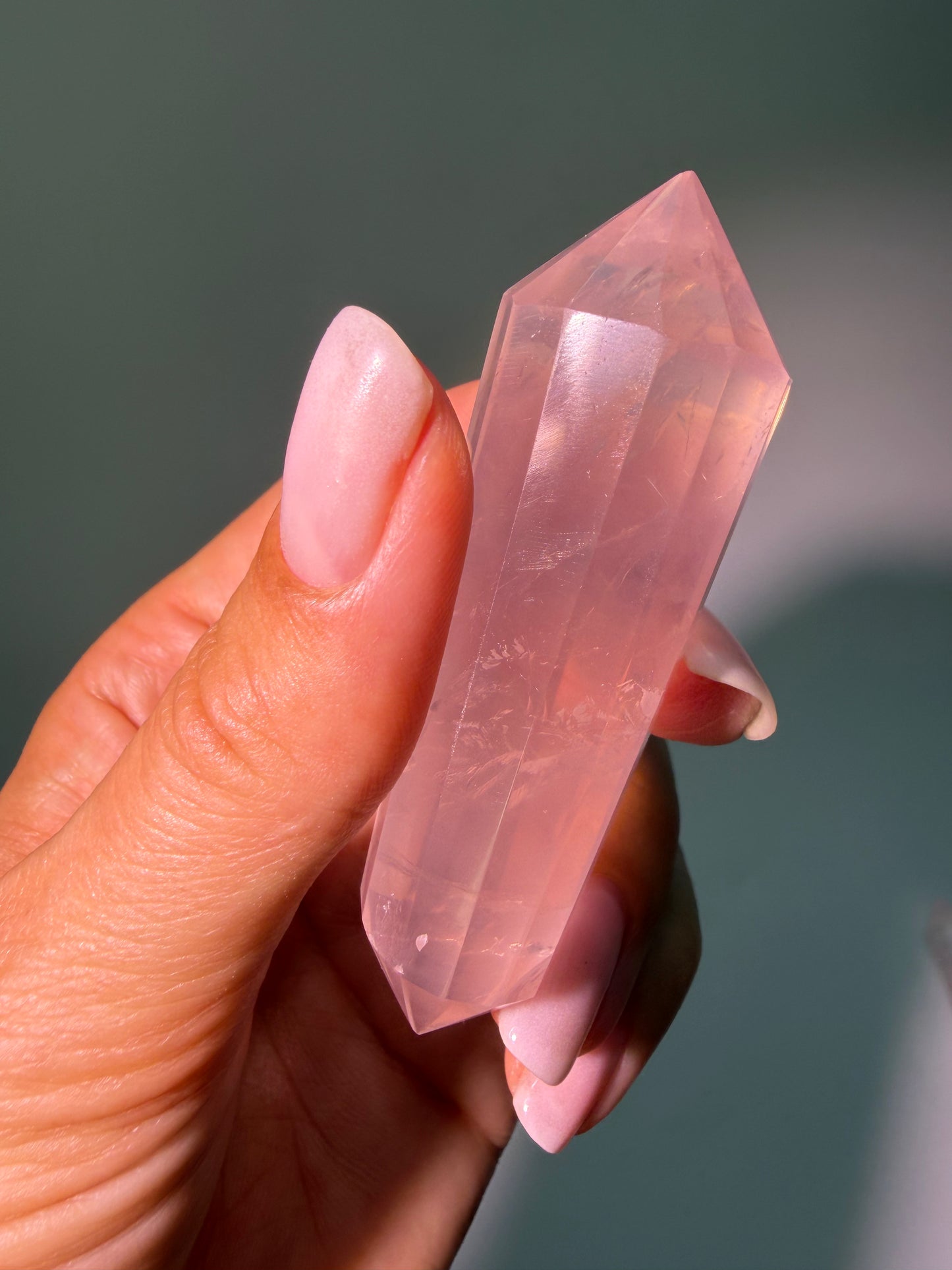 Vogel Cut Ice Rosenquarz • 12 Facetten • 7,2 cm • Premium Qualität