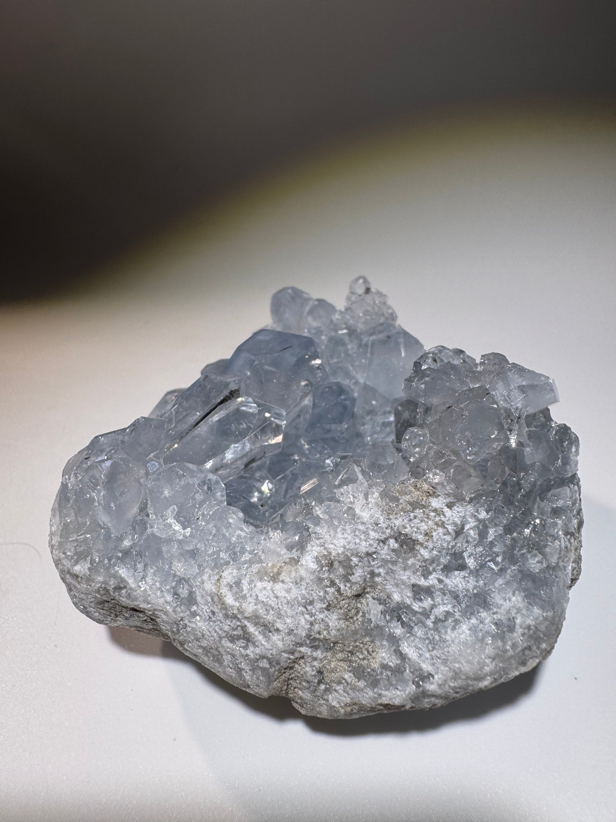 Celestin Stufe aus Madagaskar 💎 Klar & funkelnd ✨ Museumsqualität 7.7 cm