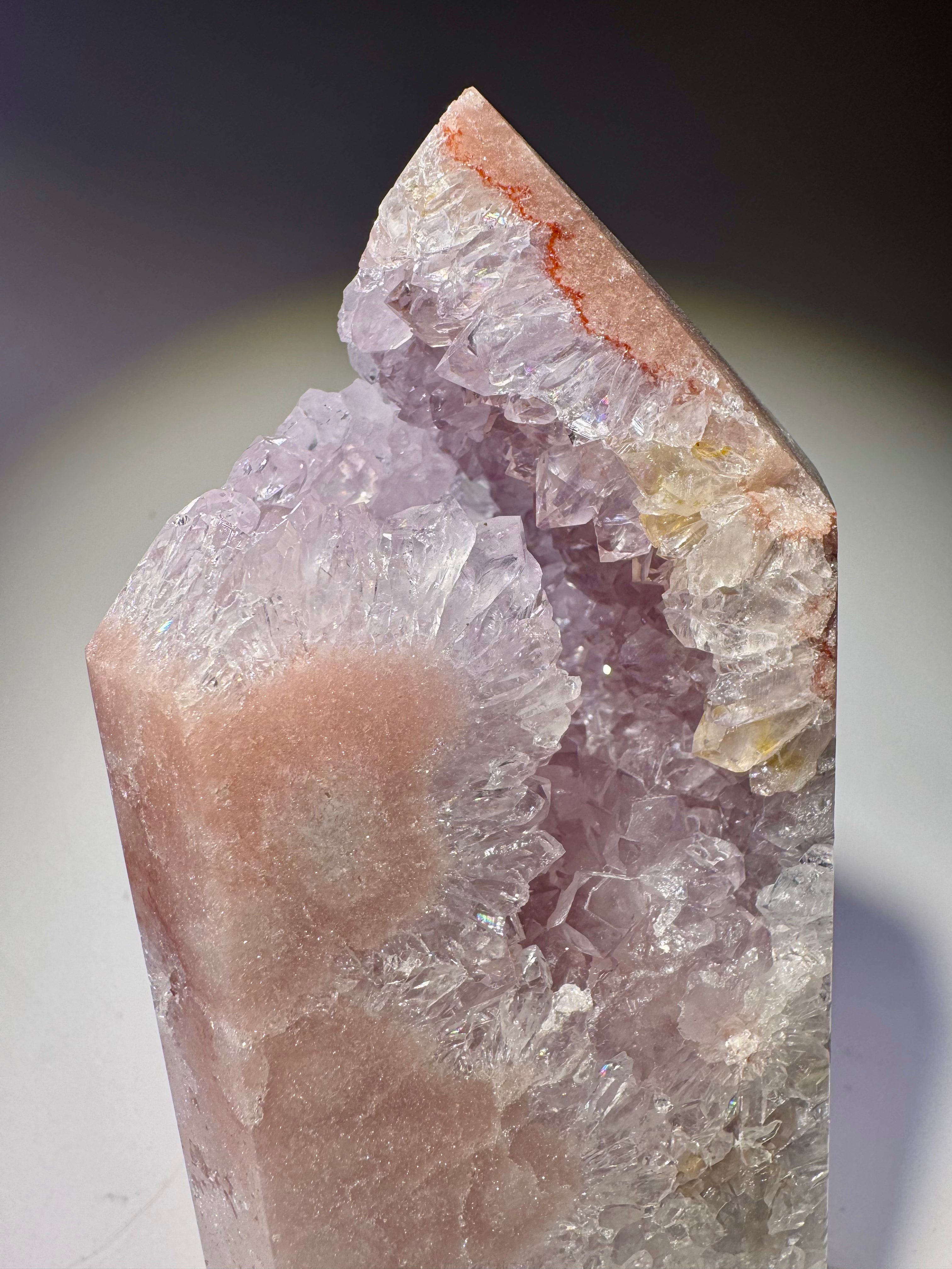 Bezaubernder Pink Amethyst aus Brasilien – 14,5 cm | Extra grosse, rosafarbene Kristalle in seltener Blumenform