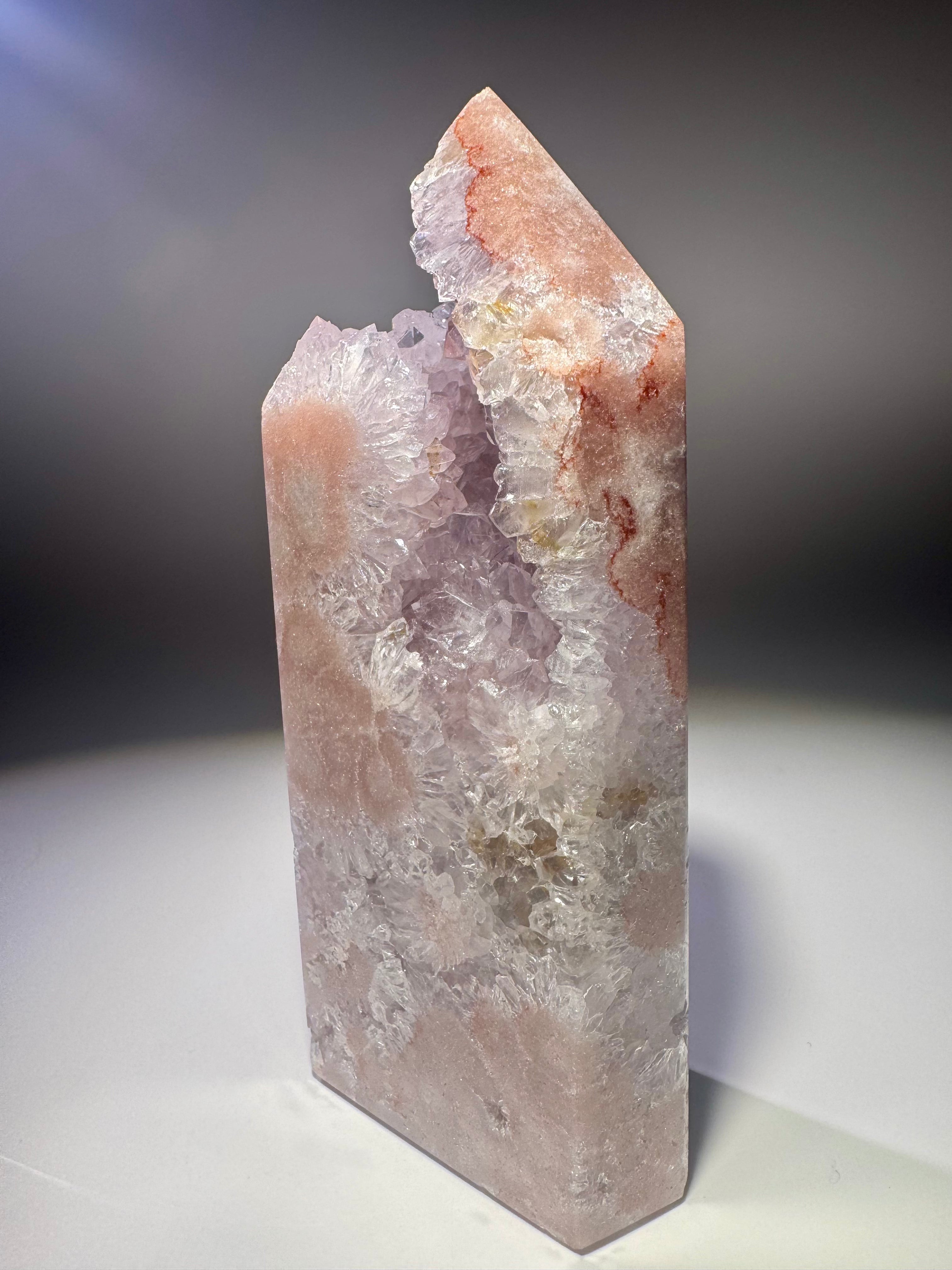 Bezaubernder Pink Amethyst aus Brasilien – 14,5 cm | Extra grosse, rosafarbene Kristalle in seltener Blumenform