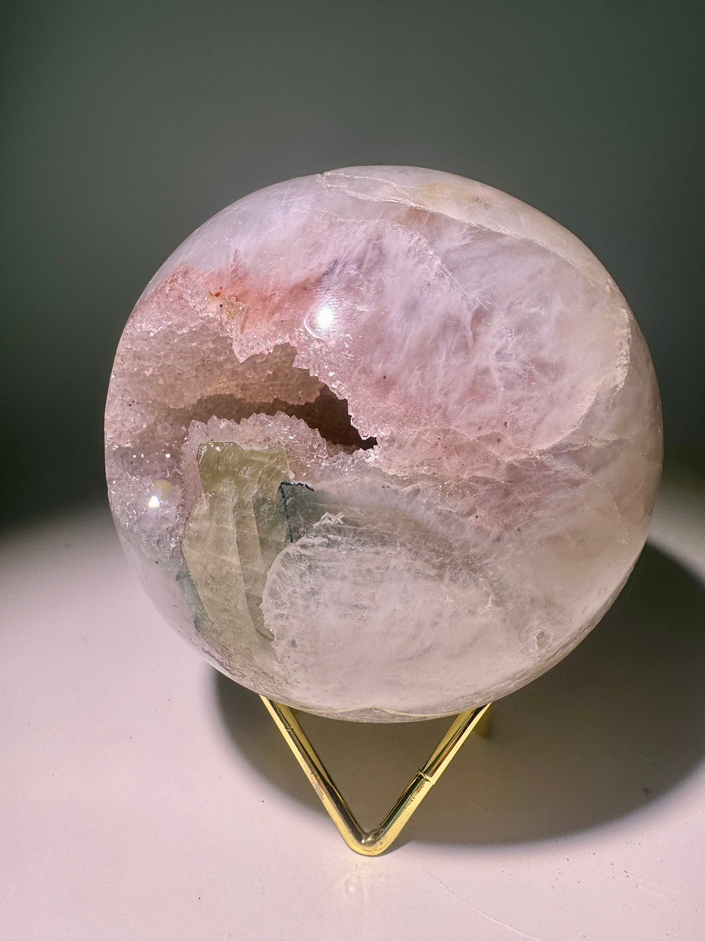 Amethyst Kugel Mintgrün & Pink Sugar Kristall Handarbeit Uruguay 10,7 cm 1,48 kg