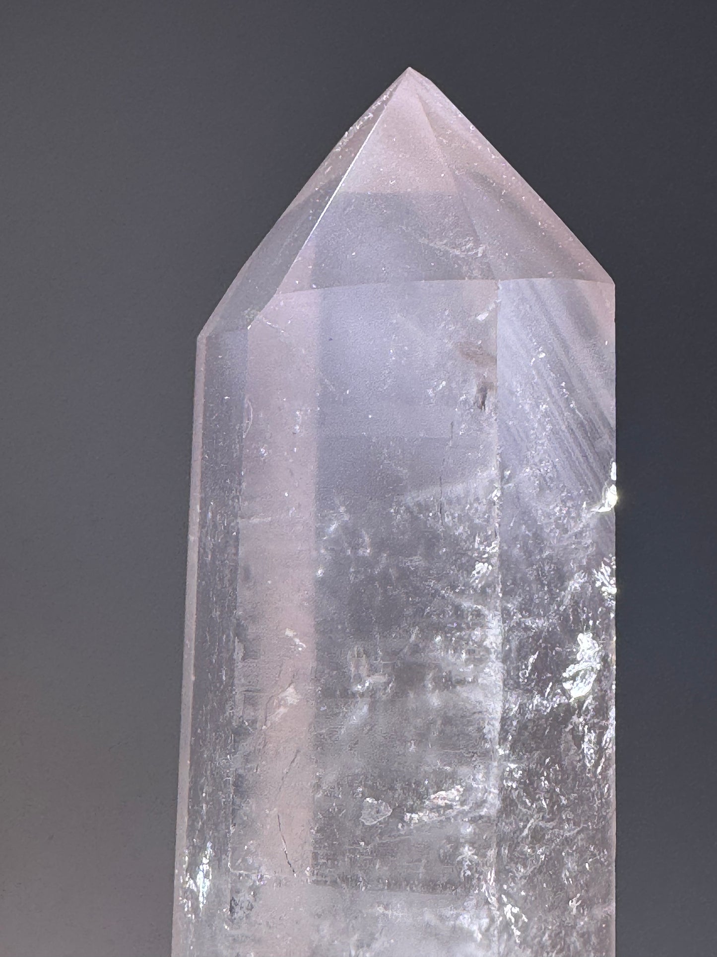 Pink-Lithium Kristall mit Lemurian-Linien – 16 cm | Extra klar & selten | Hochschwingendes Einzelstück aus Brasilien
