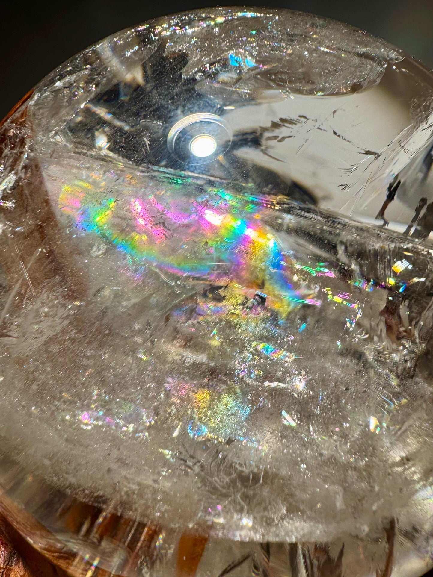 Exklusive Rutil Quarz Kugel (13 cm, 3.55 kg) mit Regenbogen – Premium Sammlerstück