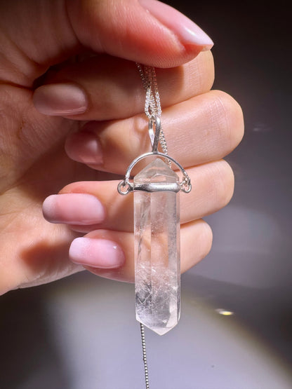 Kristallklarer Bergkristall Anhänger – 925 Silber & pure Energie