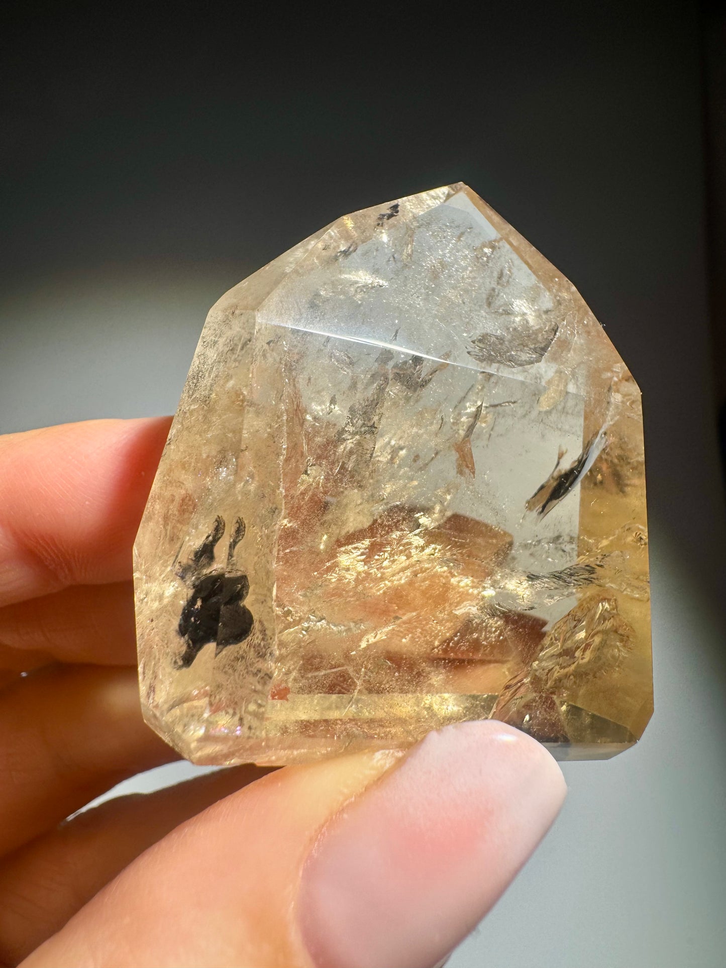 Strahlende Goldenergie – Extra klare Natur Citrin Spitze 4,5 cm  💎🍯