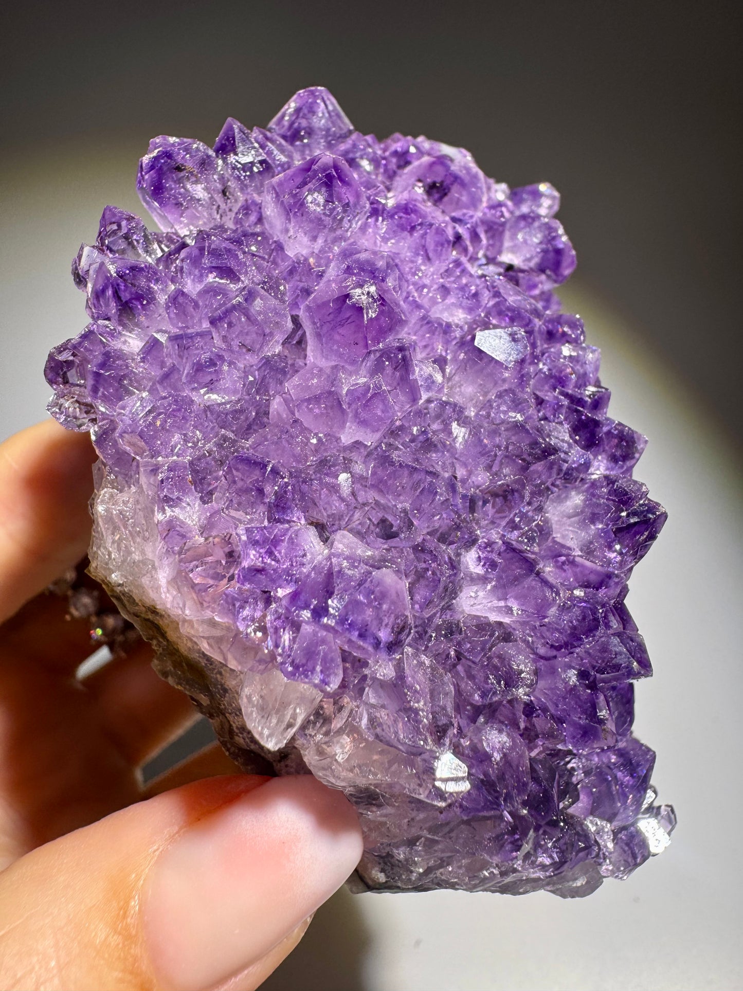 Schöne Amethyst Druse aus Uruguay 8.5x6.3cm, 276g