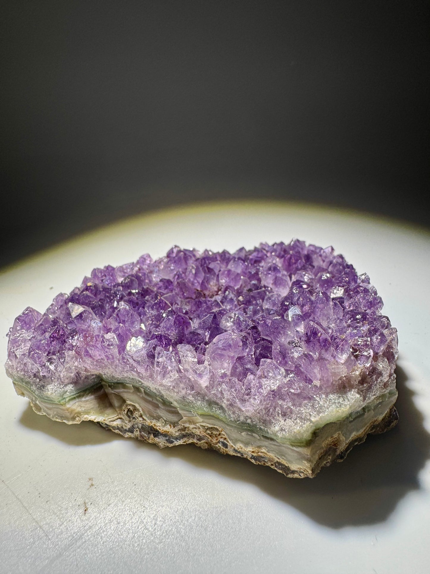 Uruguay Amethyst Druse 9,5 x 8 cm – Tiefe violette Kristalllandschaft